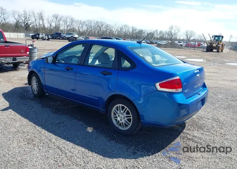 2010 Ford Focus Se z USA, uszkodzony, nr VIN 1FAHP3FN2AW278017
